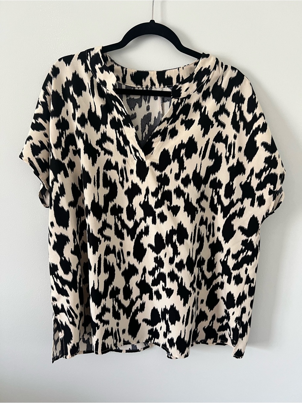 SHEIN Black and Cream Leopard Print V-Neck Blouse